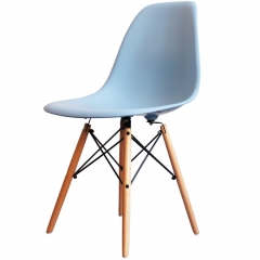 PP CHAIR WITH WOODEN LEGS